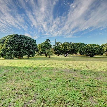 Ananda Farmhouse And Retreat. Lake Worth Beach Bagian luar foto
