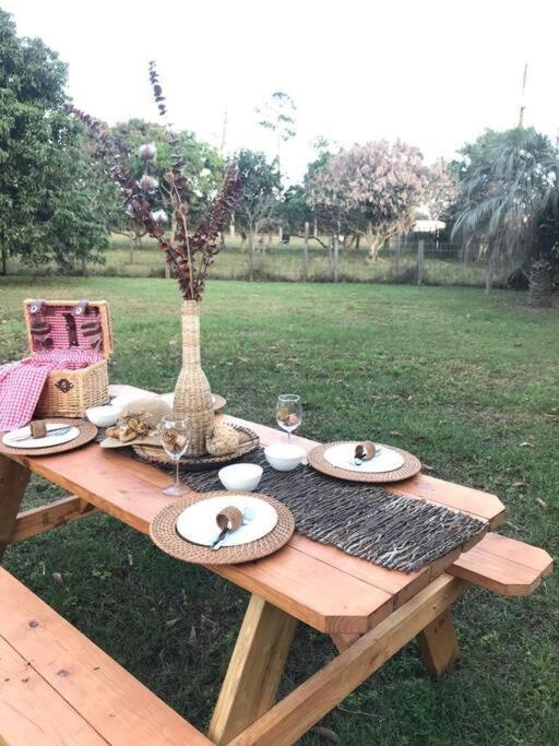 Ananda Farmhouse And Retreat. Lake Worth Beach Bagian luar foto