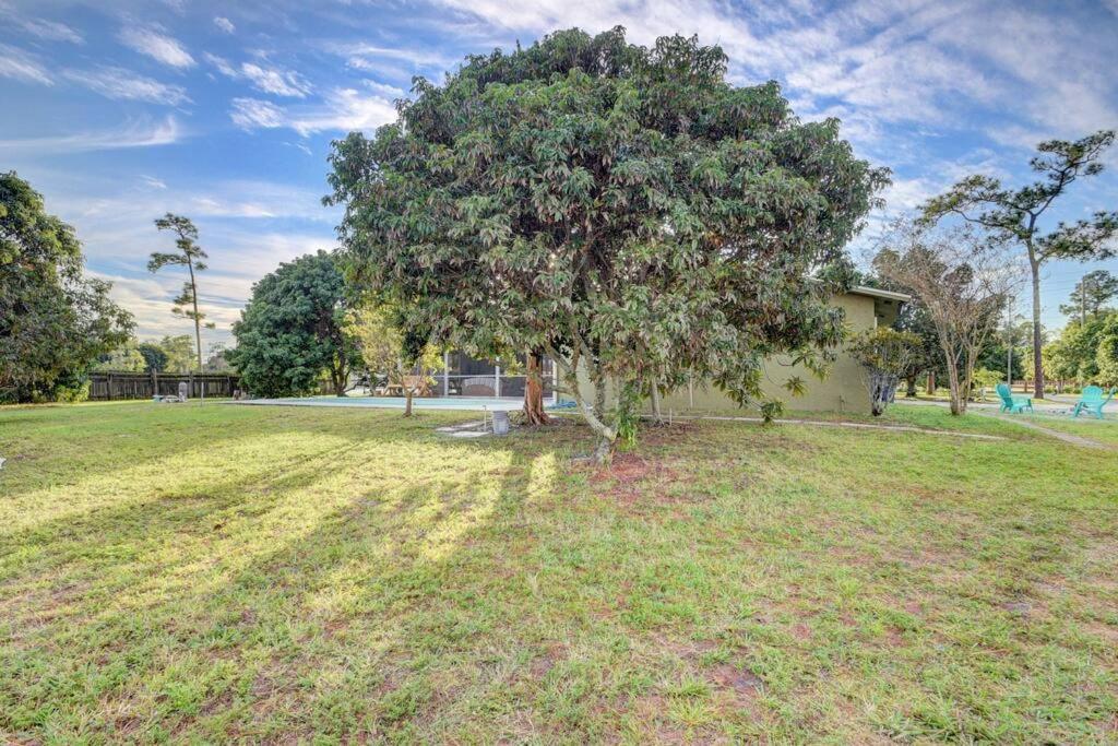 Ananda Farmhouse And Retreat. Lake Worth Beach Bagian luar foto