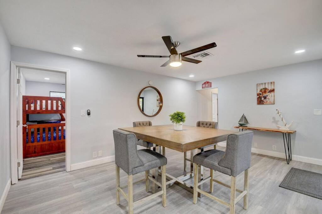 Ananda Farmhouse And Retreat. Lake Worth Beach Bagian luar foto