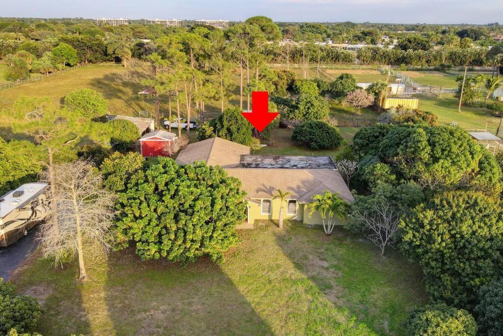 Ananda Farmhouse And Retreat. Lake Worth Beach Bagian luar foto