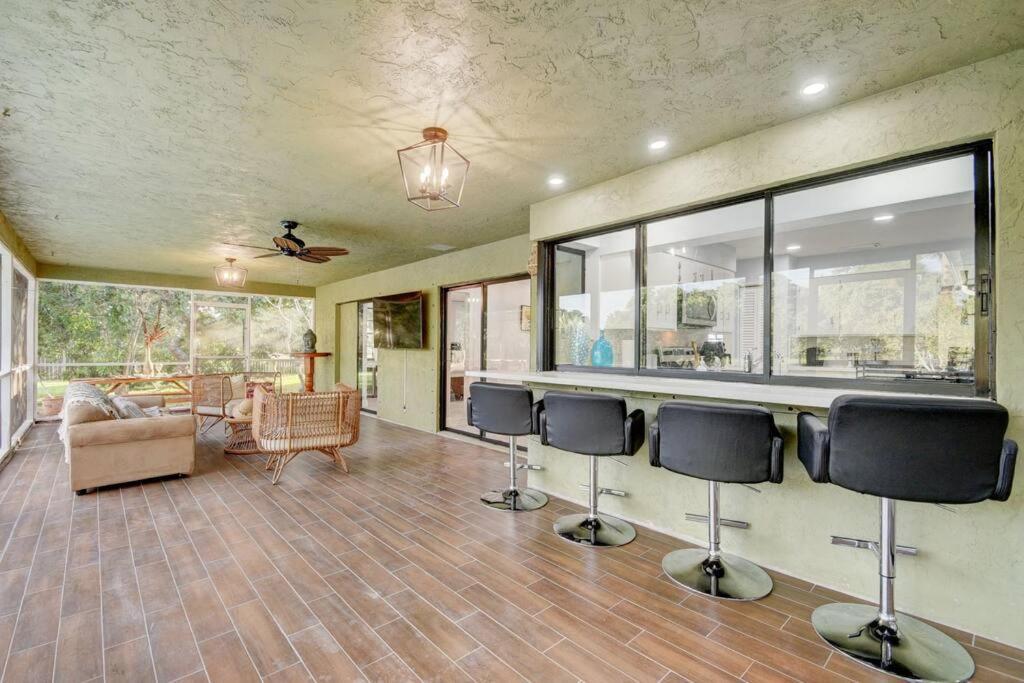 Ananda Farmhouse And Retreat. Lake Worth Beach Bagian luar foto